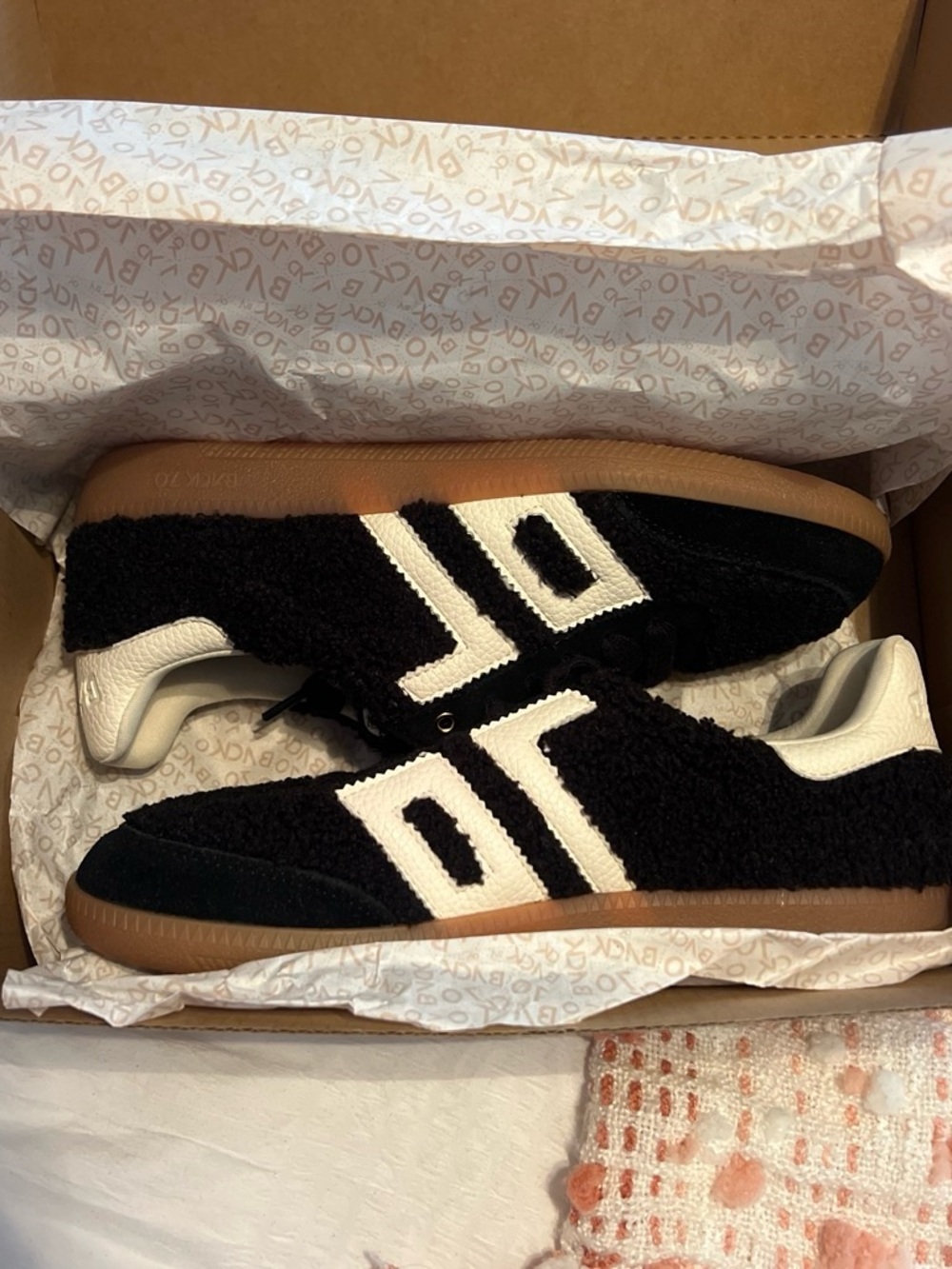 Back 70 Women’s Black & White Fleece-Textured Sneakers